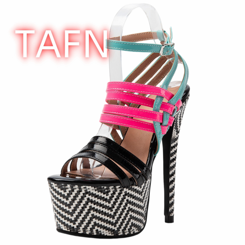 Multicolor sandalen met bandje - Sandal Strappy Heeled recensie en prijs